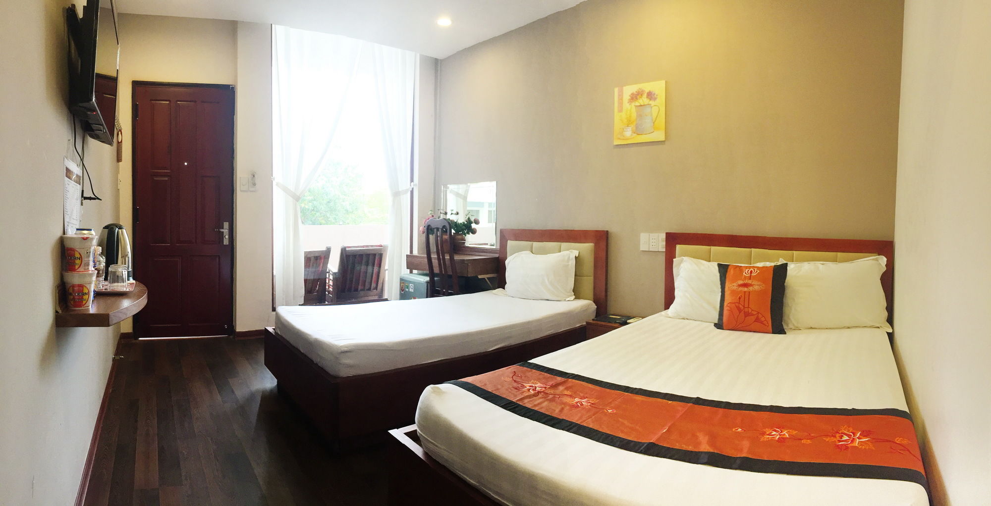 Фото Quan Quan Hotel