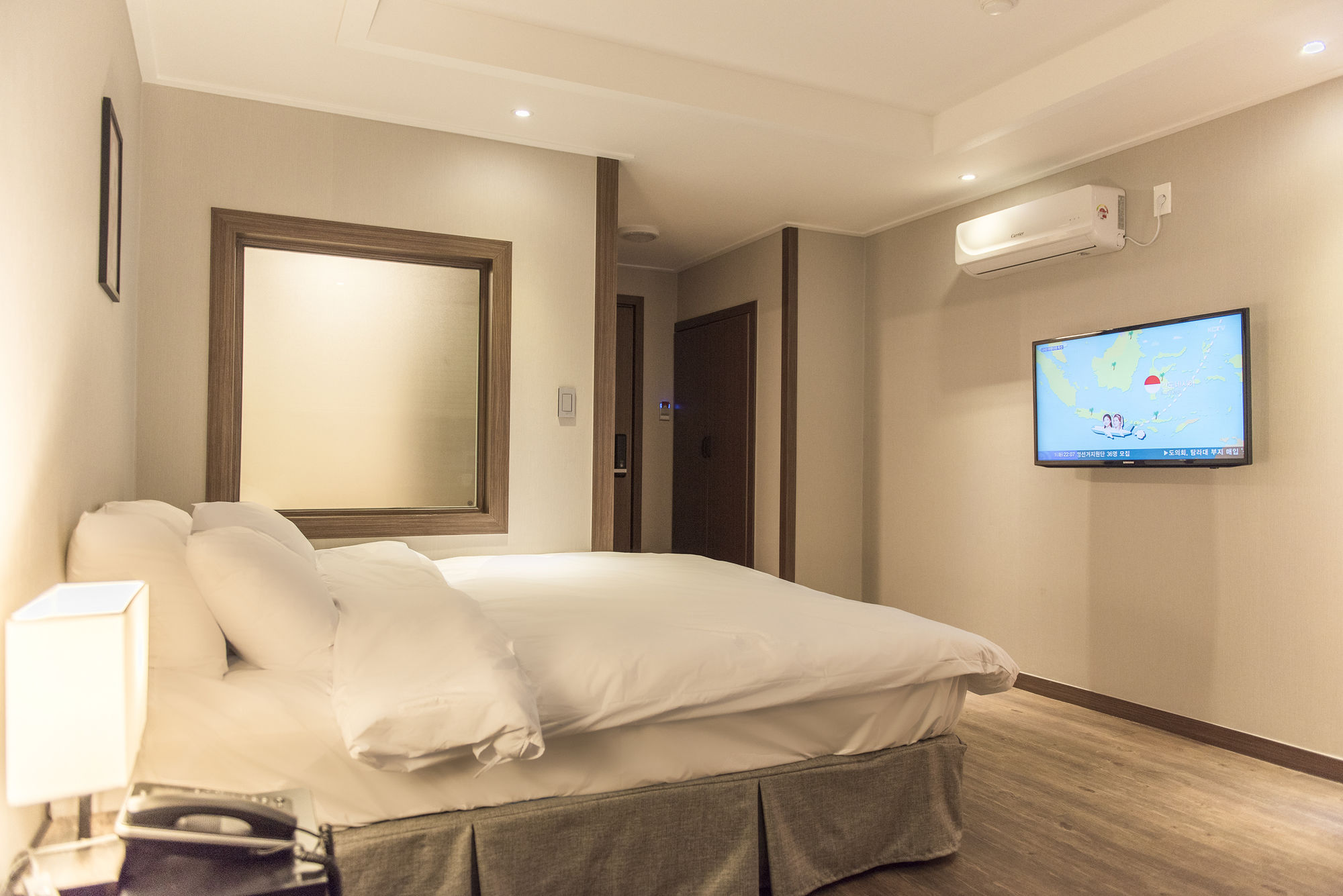 Фото Check Inn Hotel Jeju