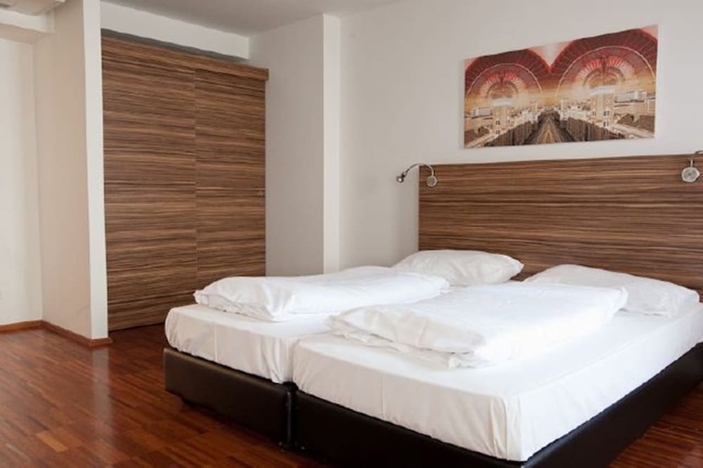 Фото Royal Living Apartments