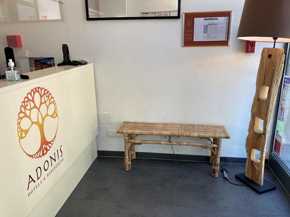 Фото Adonis Strasbourg