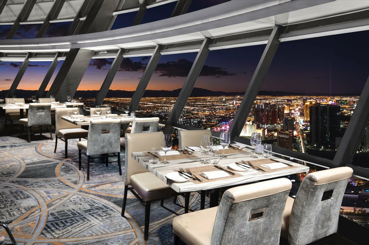 Фото The Strat Hotel, Casino & Tower