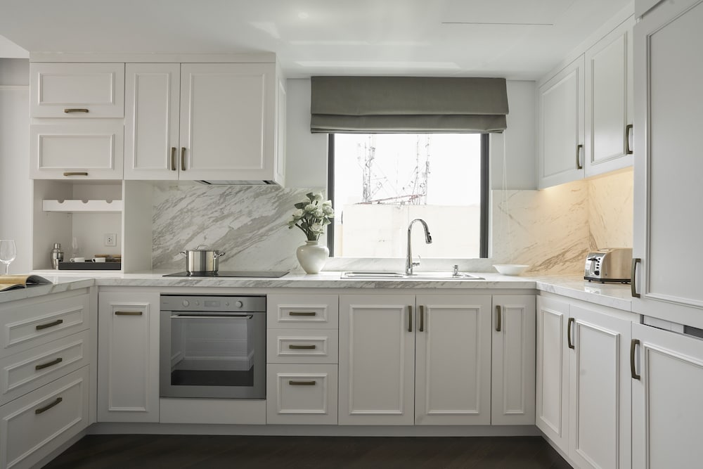 Фото Mai House Saigon Hotel