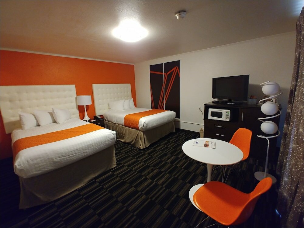 Фото Howard Johnson by Wyndham Modesto Ceres