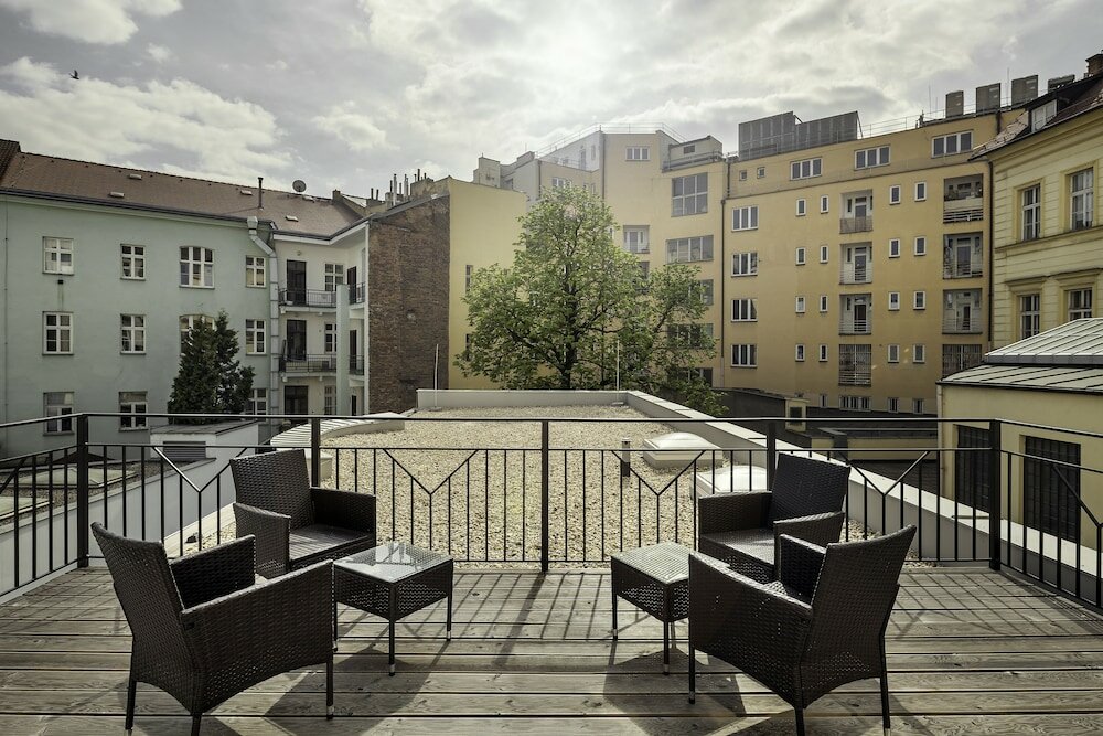 Фото Elizabeth Suites