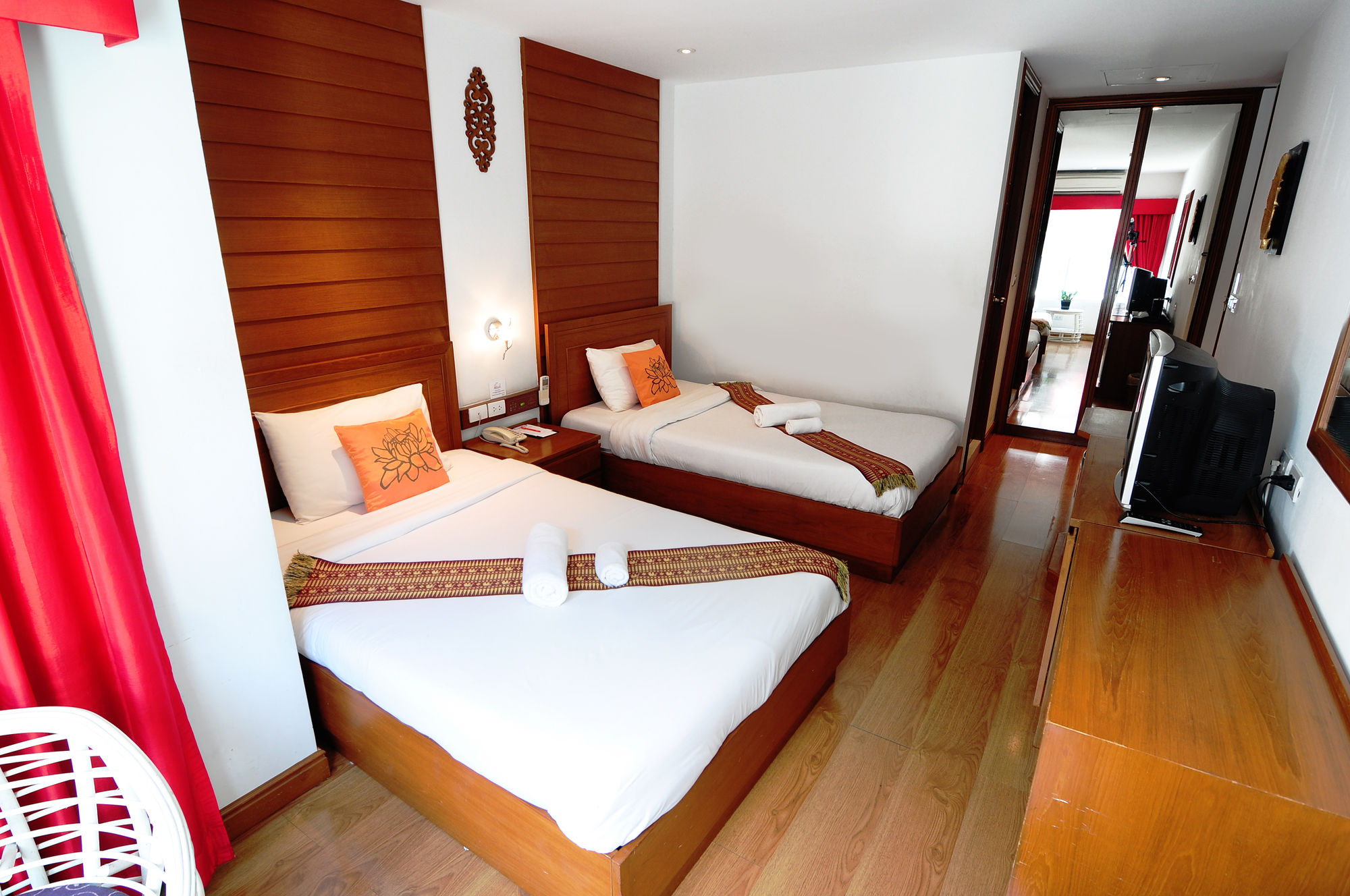 Фото Baan Sukhumvit Soi 18