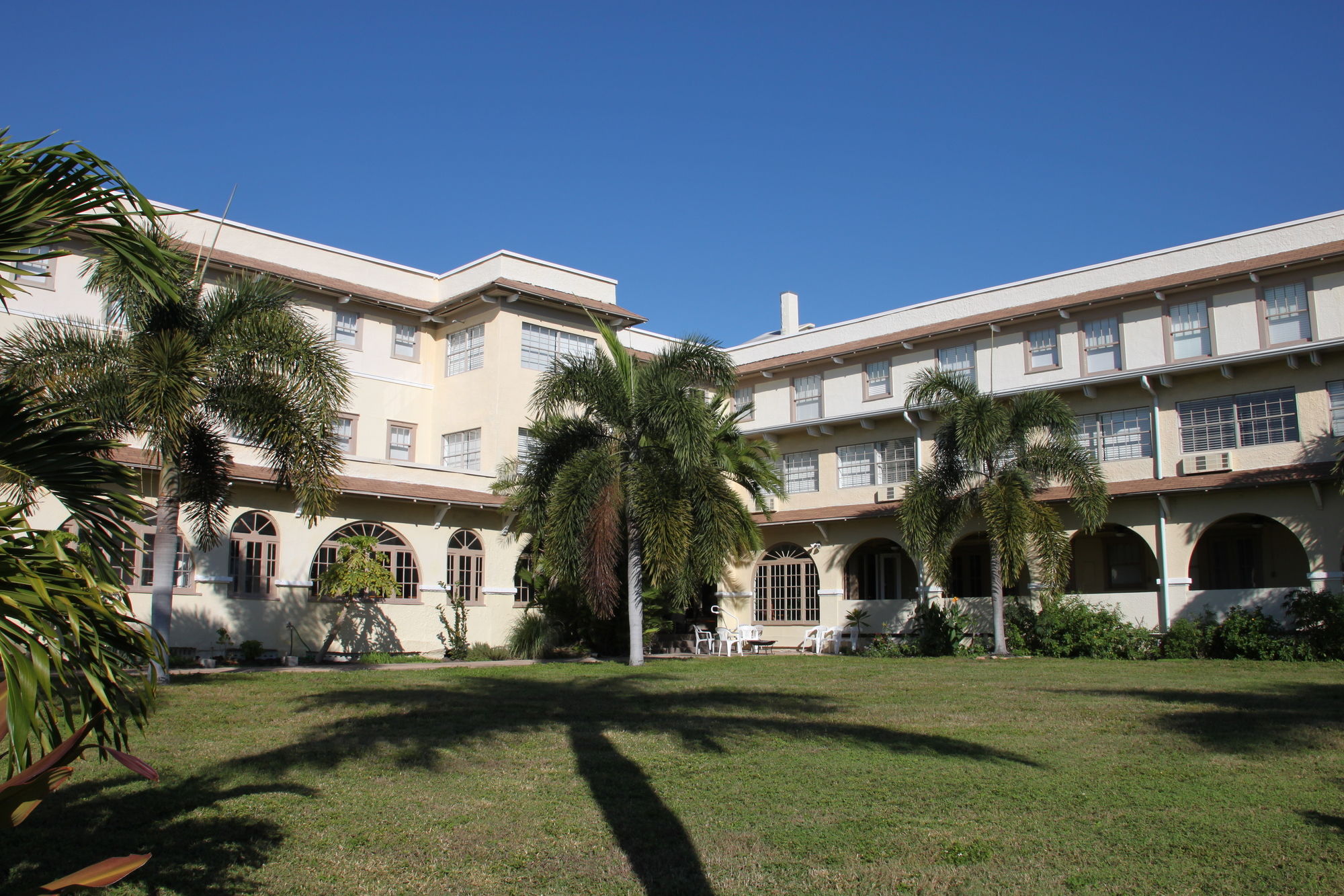 Фото Crystal Bay Hotel