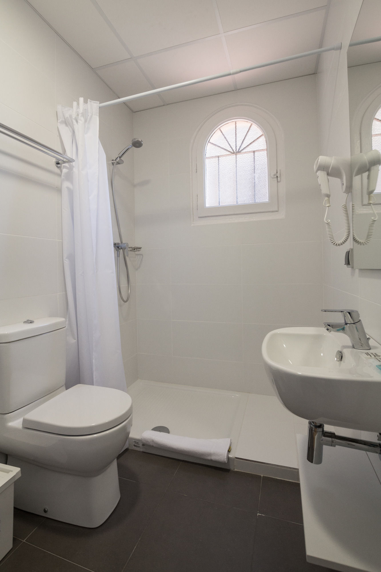 Фото Hostalin Barcelona Gran VIA