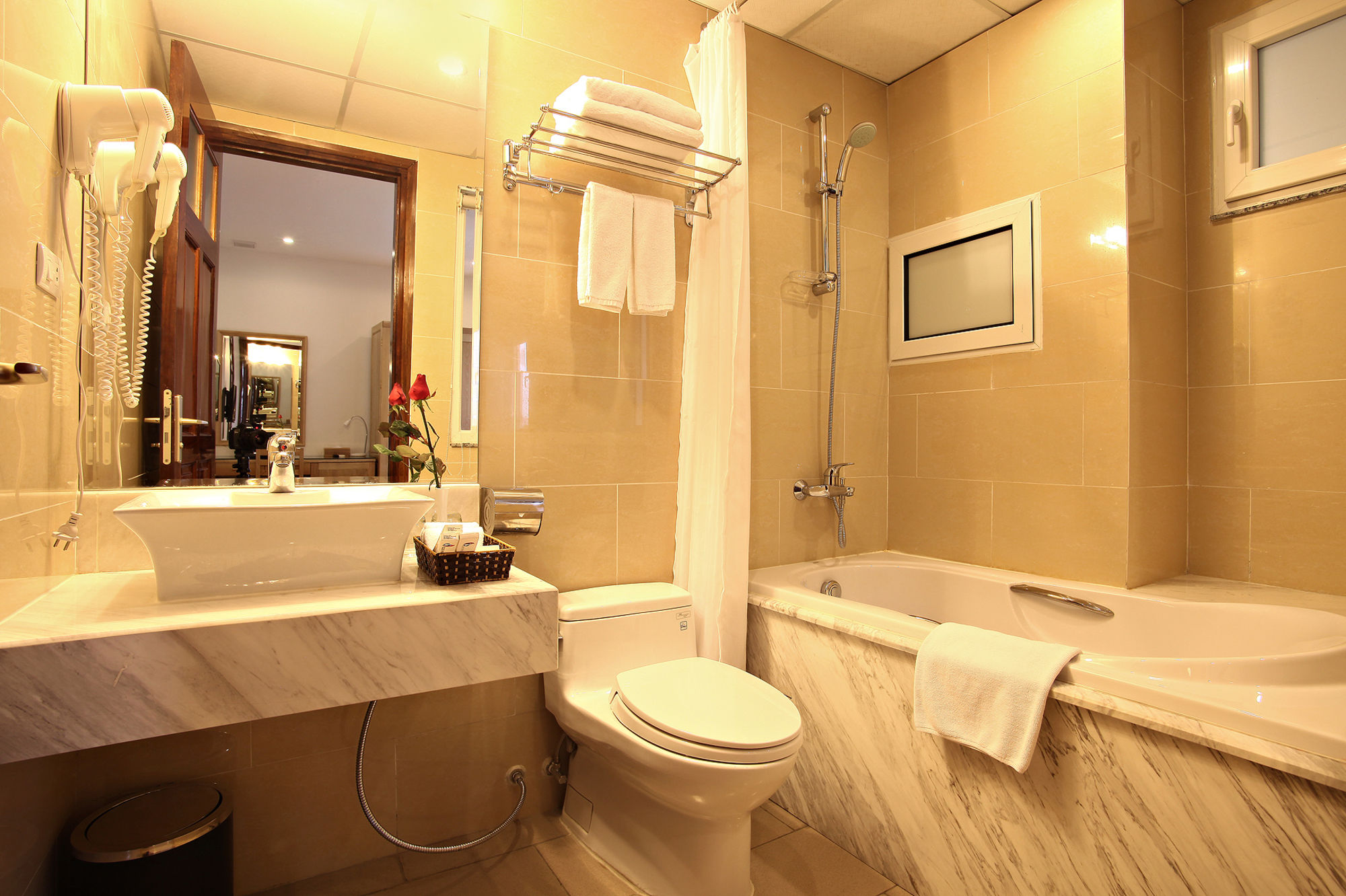 Фото Blue Hanoi Hotel