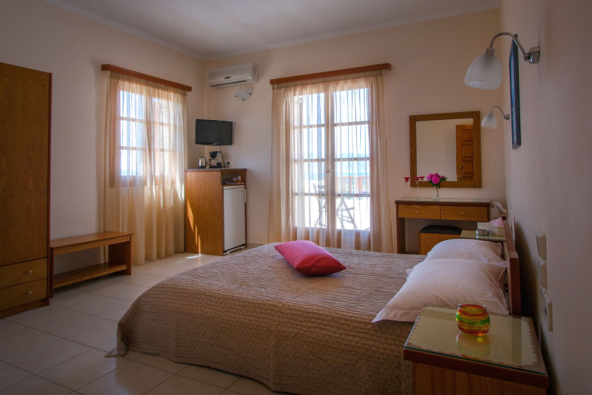 Фото Konstantinos