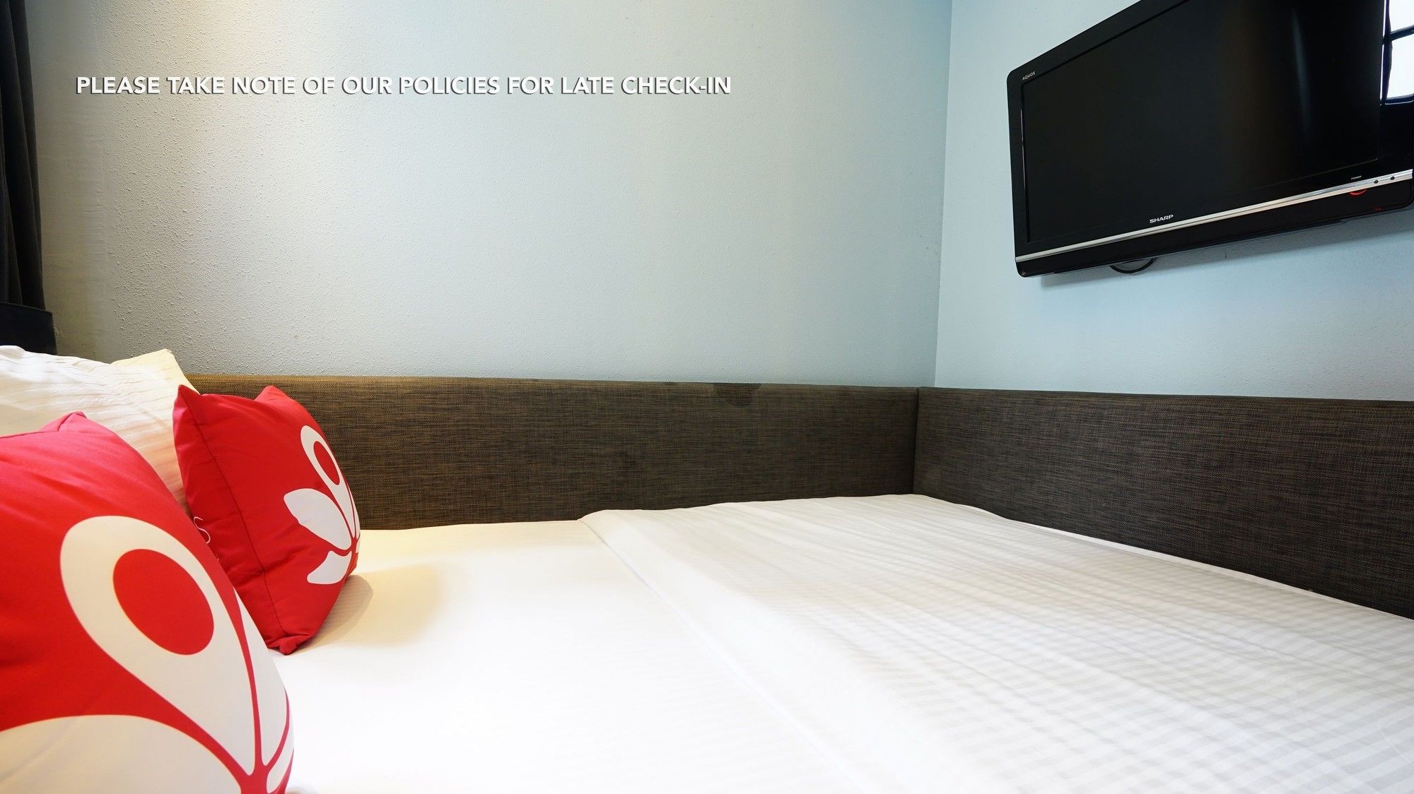 Фото Zen Rooms People's Park Complex