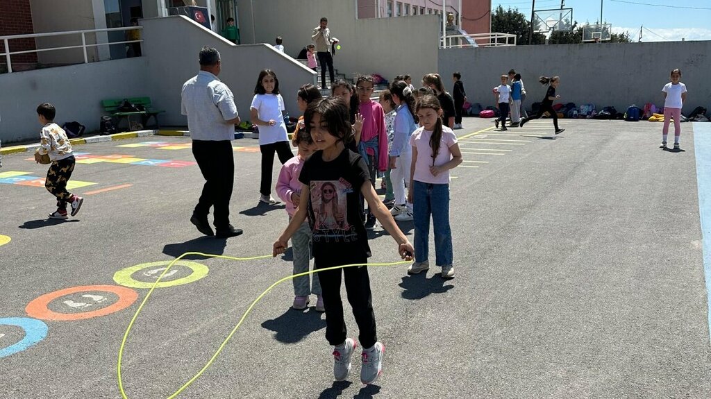 Primary school Sekerpinar Primary School, Cayirova, photo