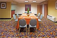 Фото Holiday Inn Express Clearwater East - Icot Center, an Ihg Hotel