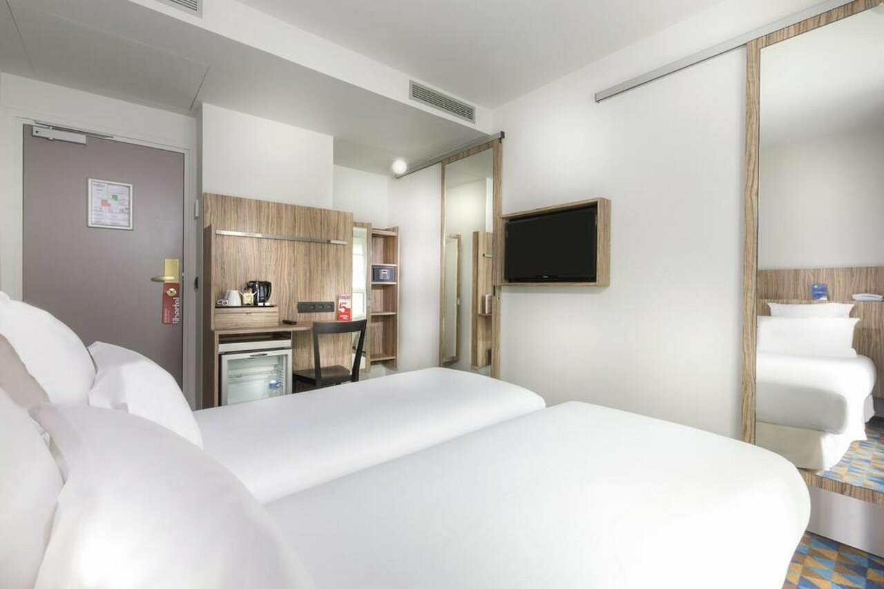 Фото Libertel Gare Du Nord Suède