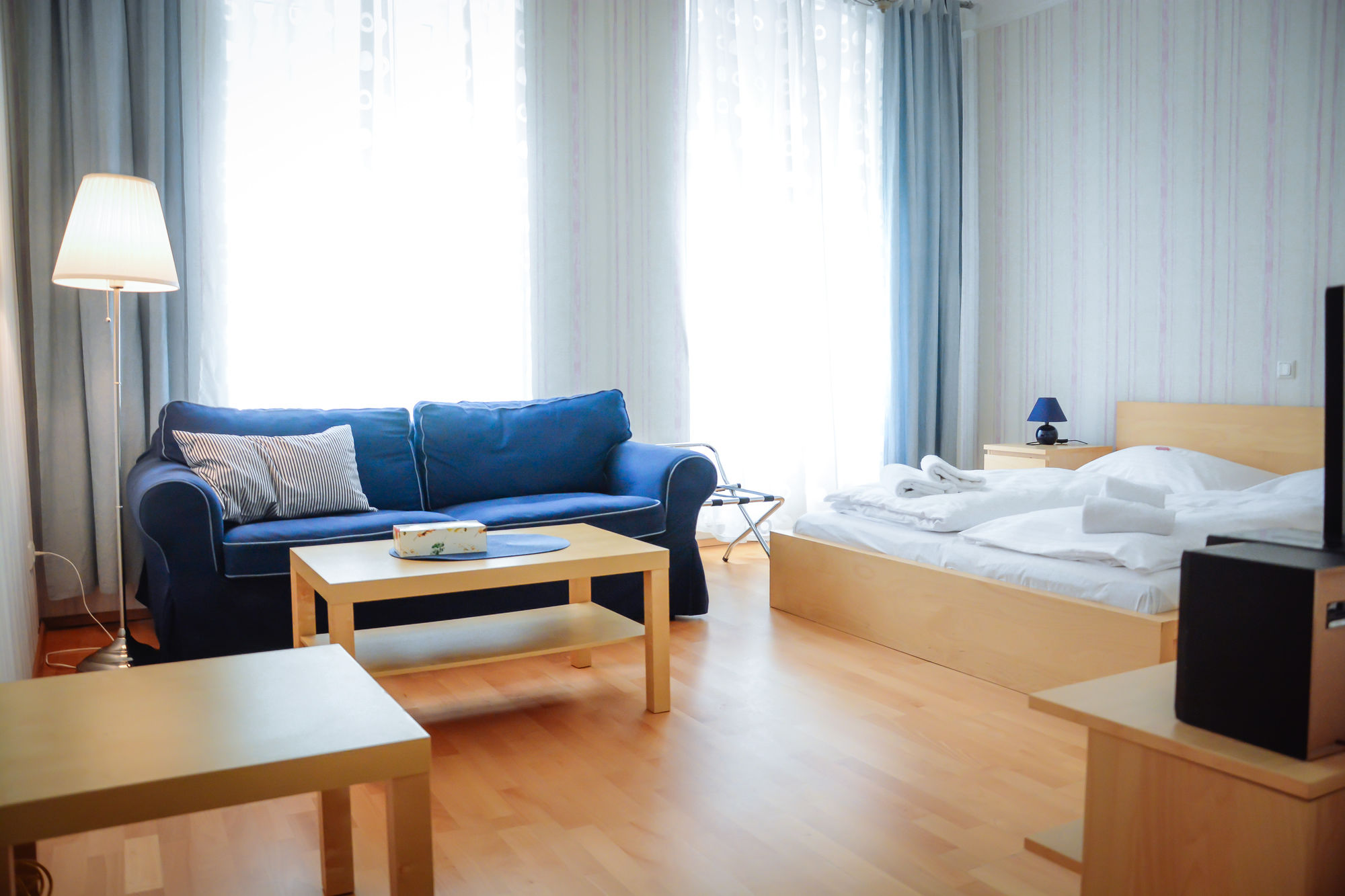 Фото отеля 2