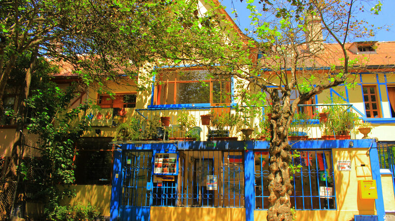 Гостиница Hostal Posada del Maple в Кито