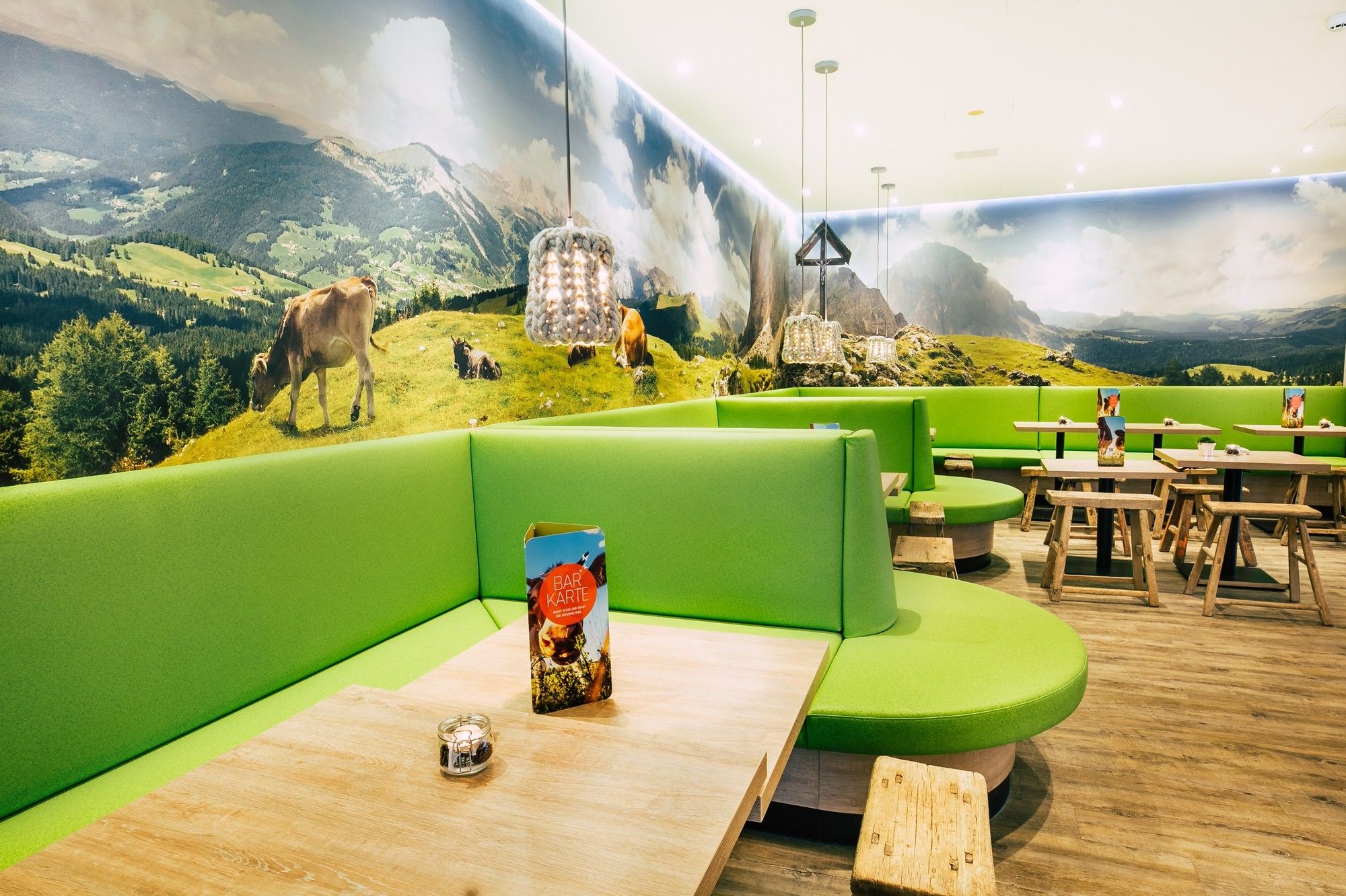 Фото Cocoon Hauptbahnhof