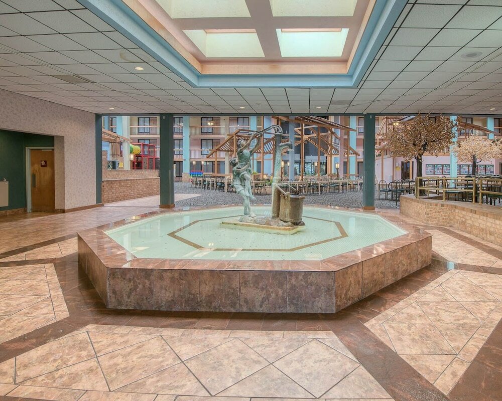 Фото Mcm Grande Hotel FunDome Odessa