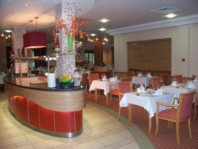 Фото Voco Oxford Spires Hotel