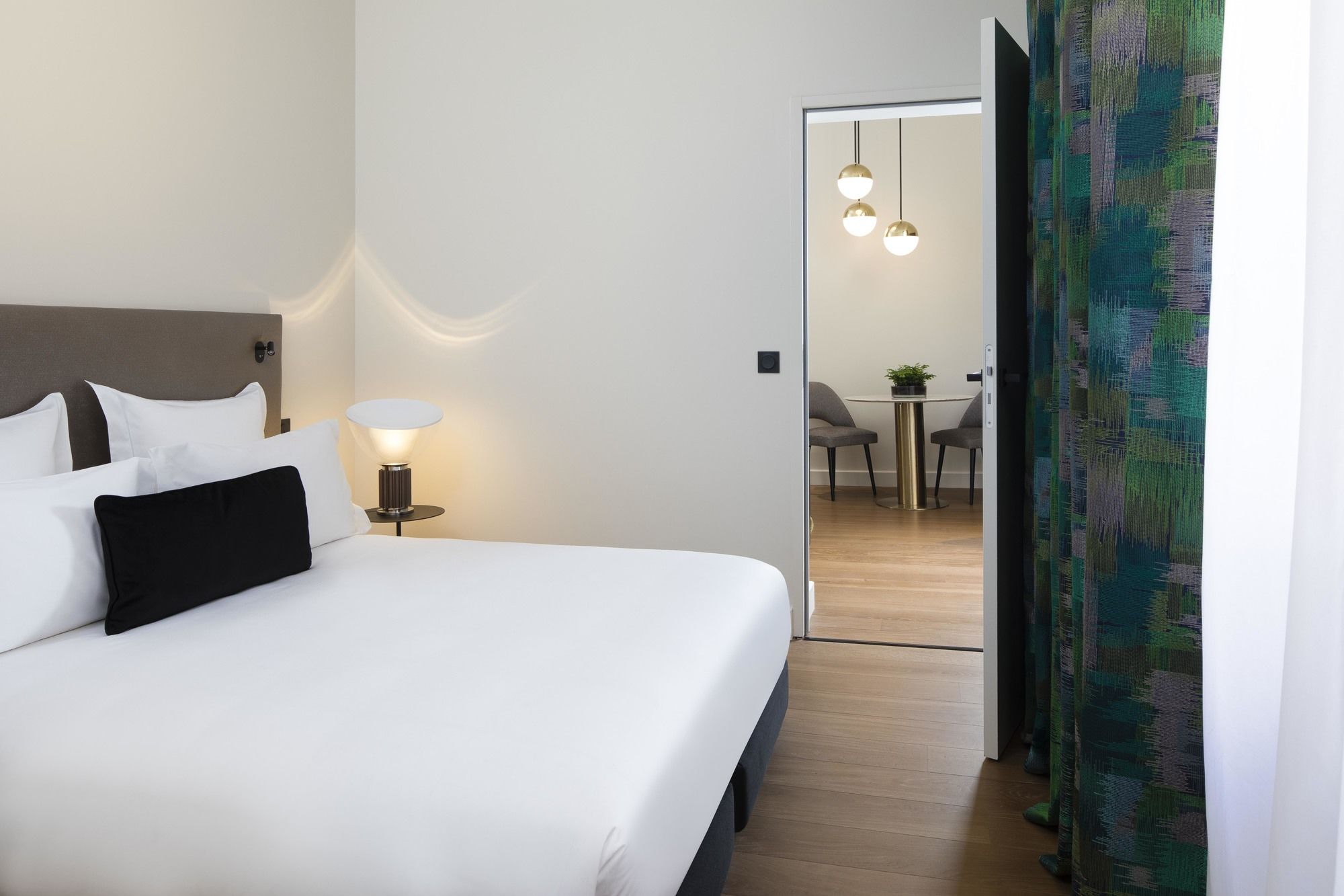 Фото Hôtel Cardinal