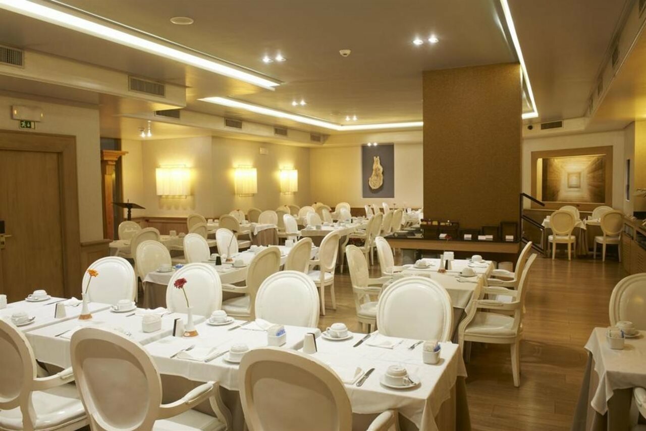 Фото Hotel Real Parque