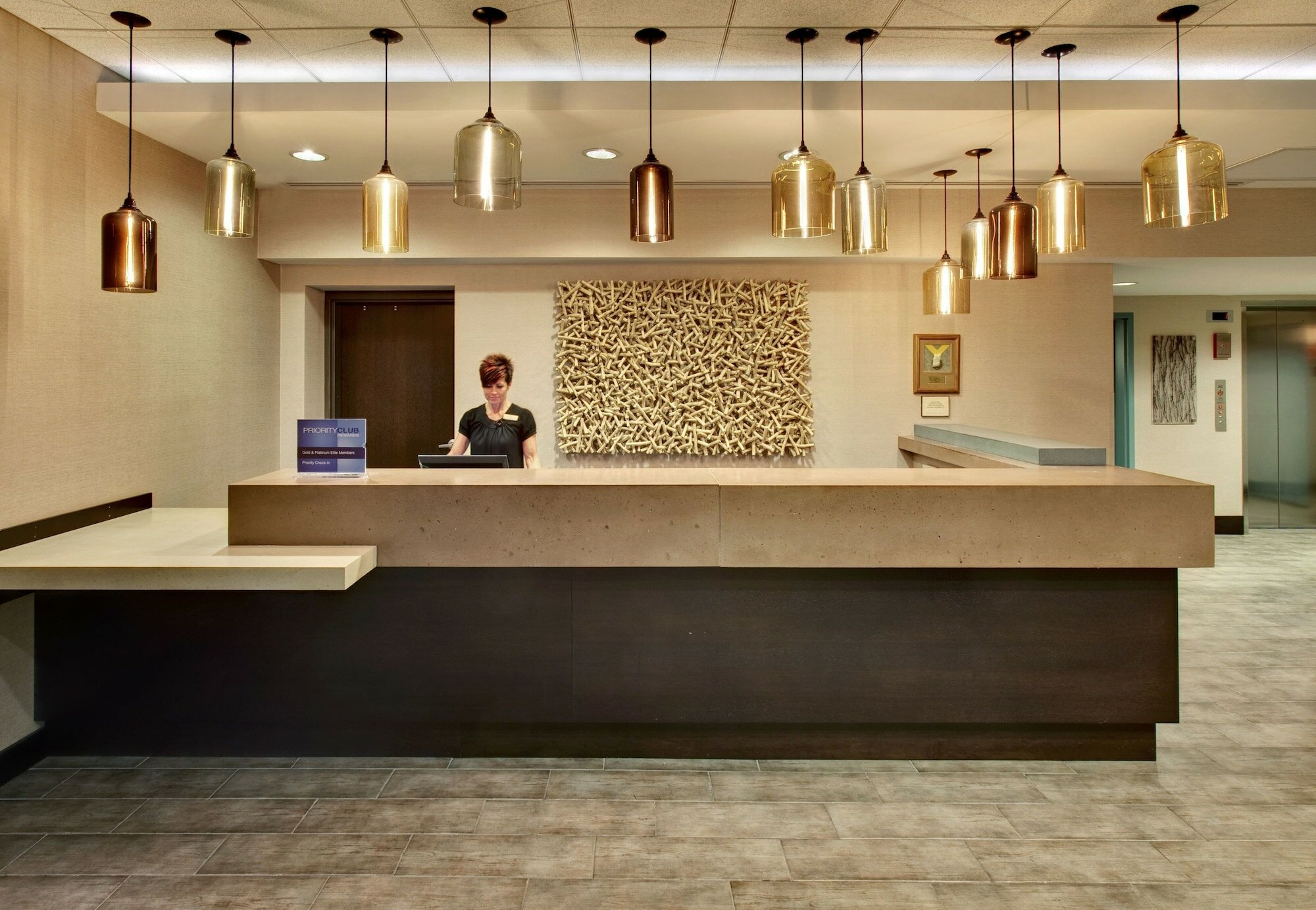 Фото Crowne Plaza Lombard Downers Grove, an Ihg Hotel