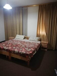 Al Nojoom International Hotel (Amman, Al-Hussein Park), hotel