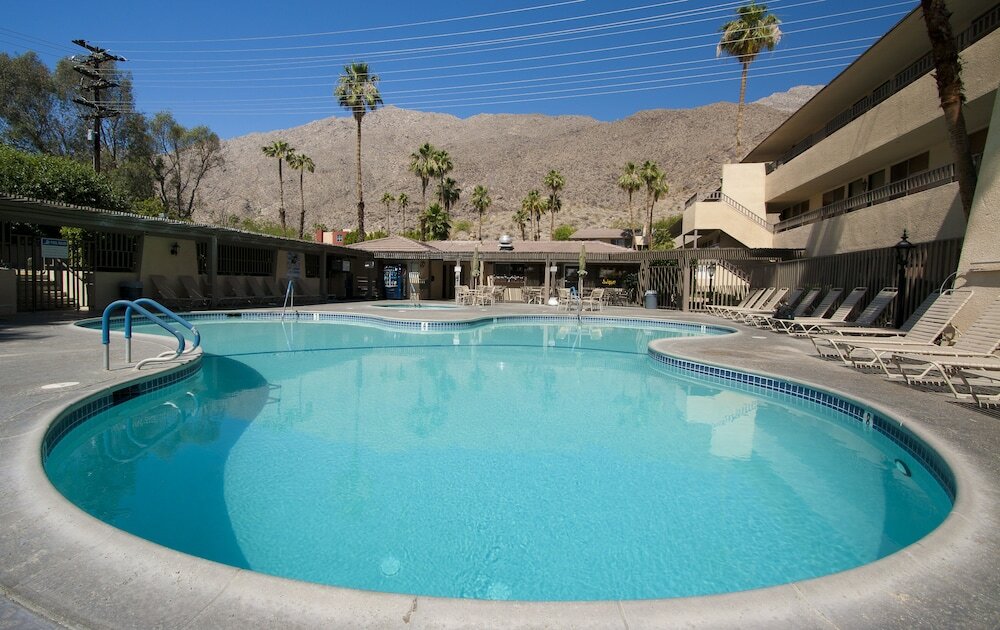 Фото Vagabond Motor Hotel