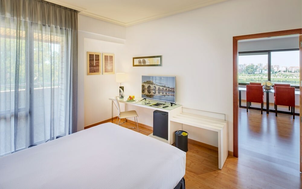 Фото Sercotel Gran Hotel Zurbarán