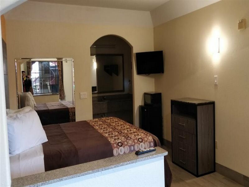 Фото Regency Inn And Suites Galena