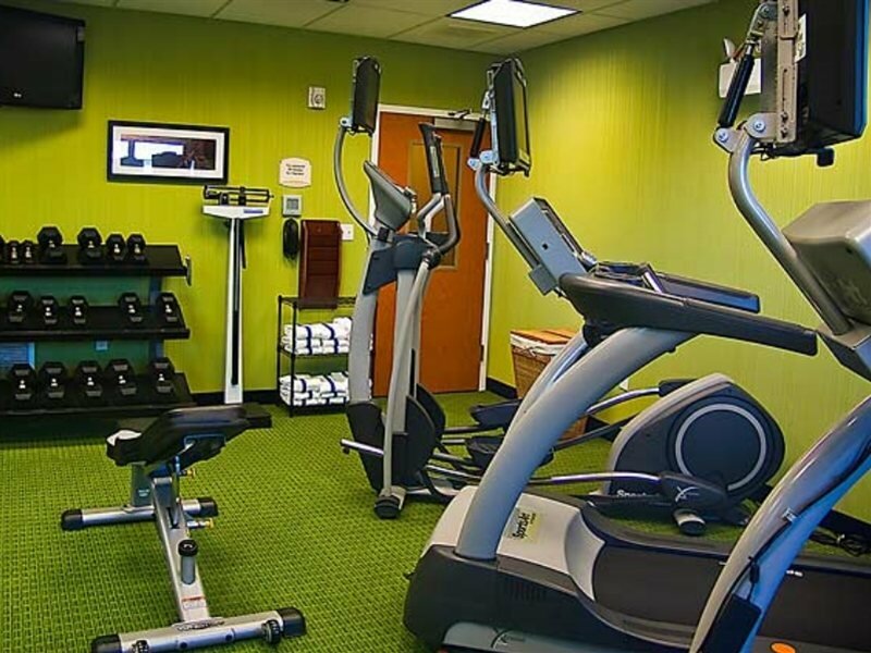 Фото Fairfield Inn & Suites by Marriott Tampa Fairgrounds/Casino