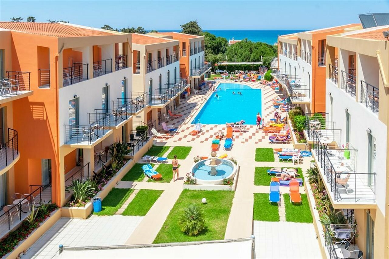 Фото Sunrise Village Hotel