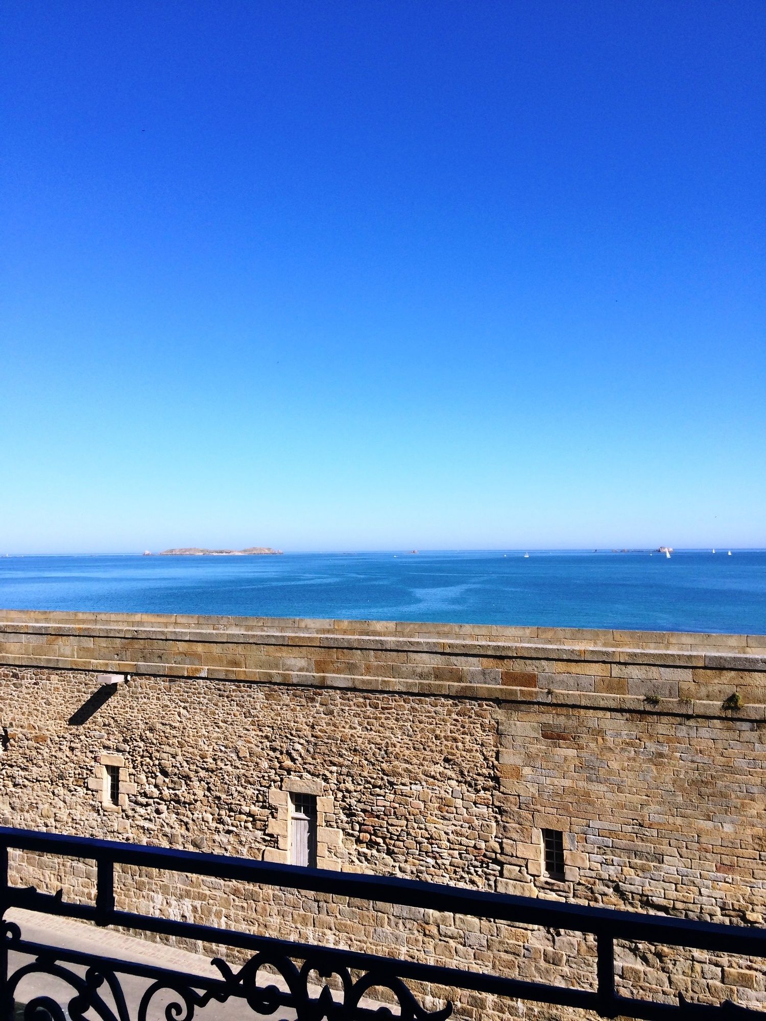 Фото Hotel France & Chateaubriand