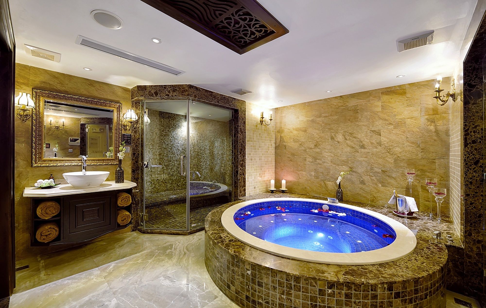 Фото Paradise Suites Hotel