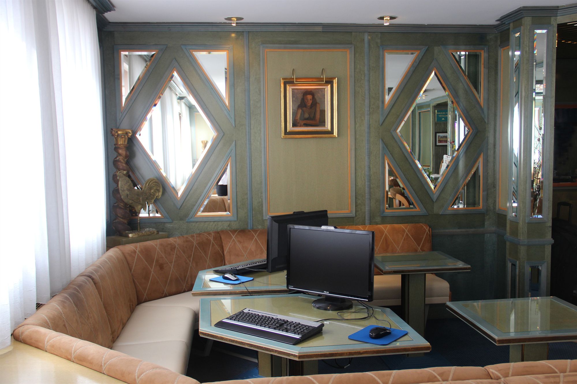 Фото Tulip Inn Lausanne Beaulieu