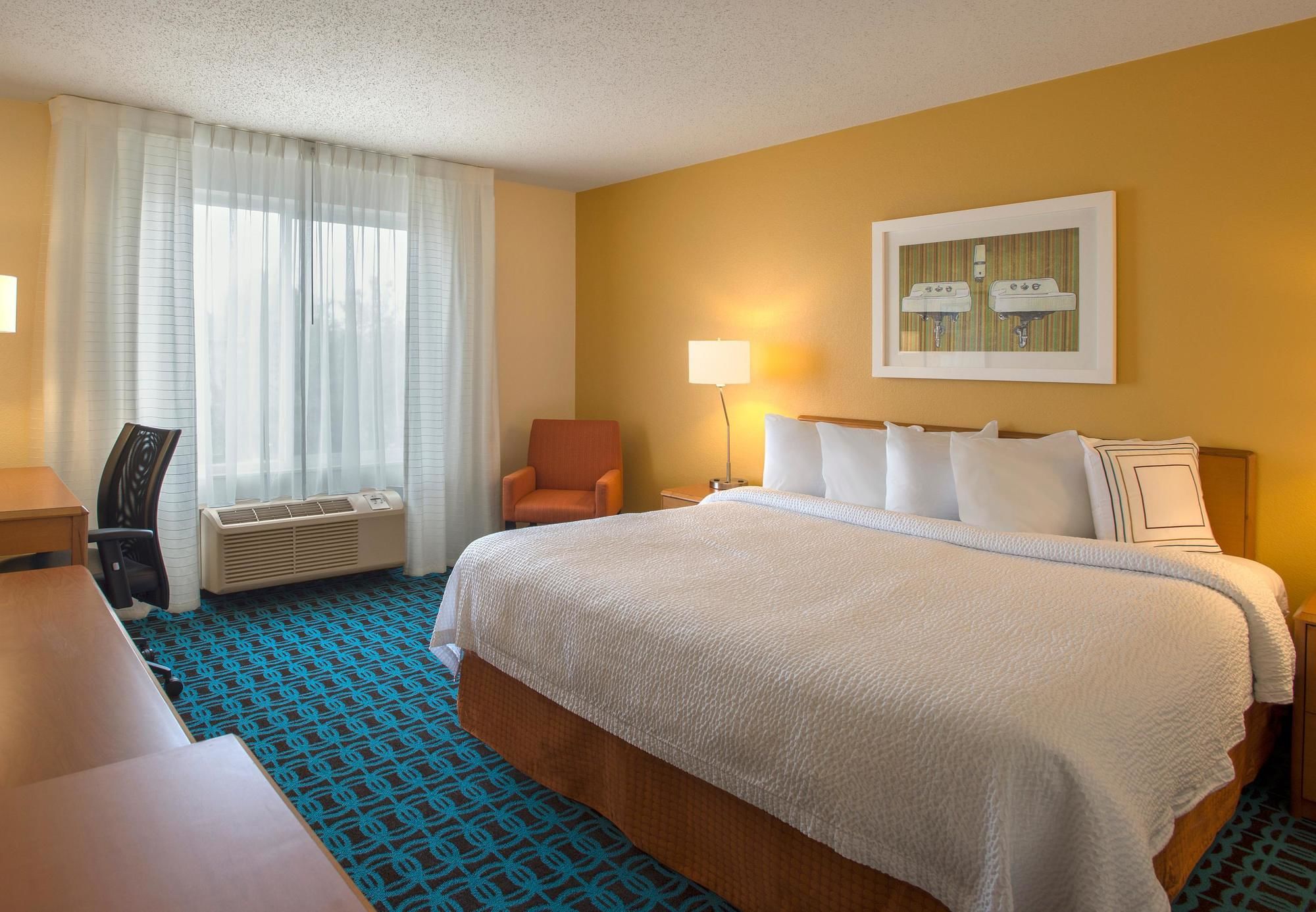 Фото Fairfield Inn and Suites by Marriott Indianapolis Airport