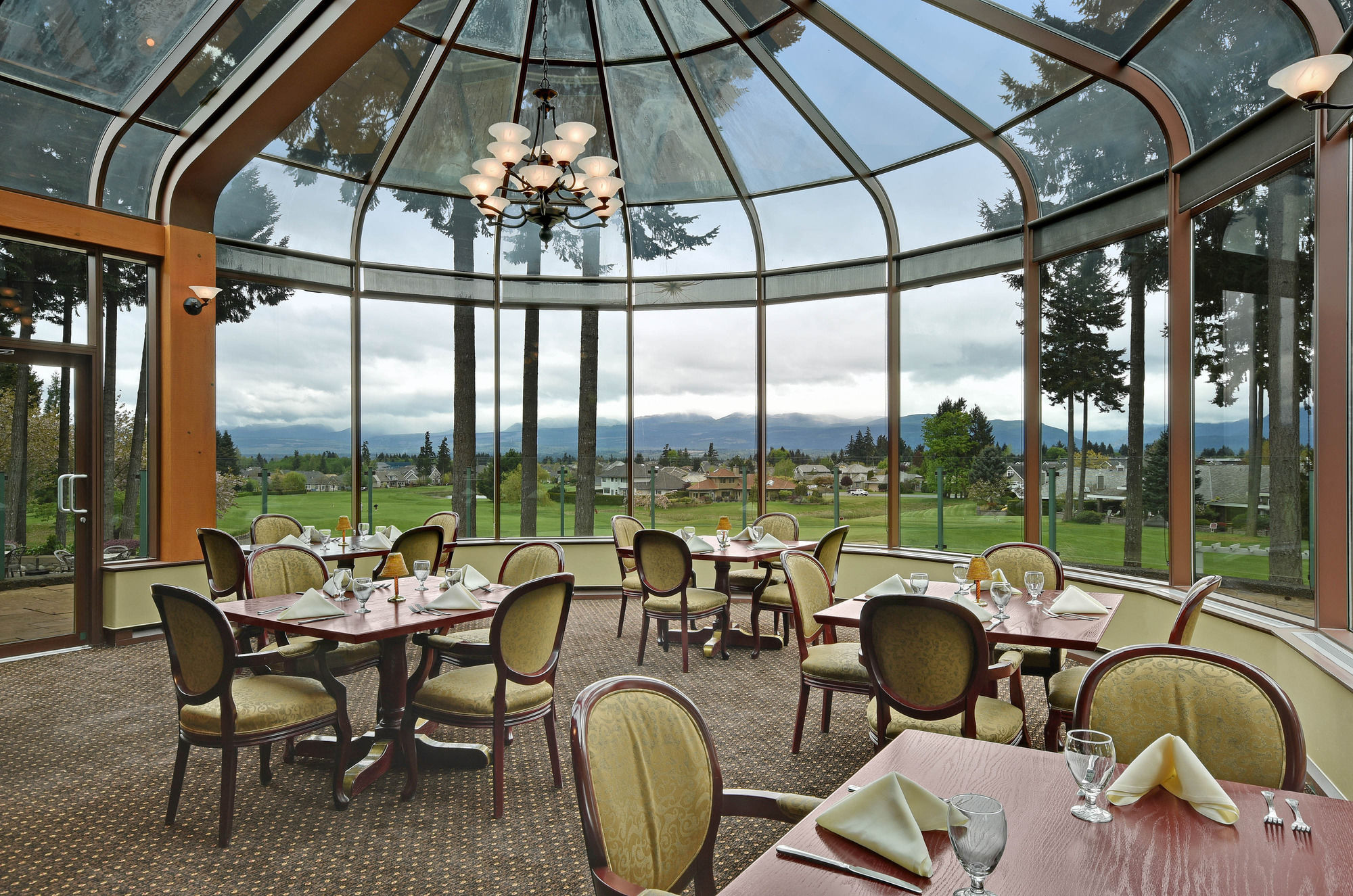 Фото Crown Isle Resort and Golf Community