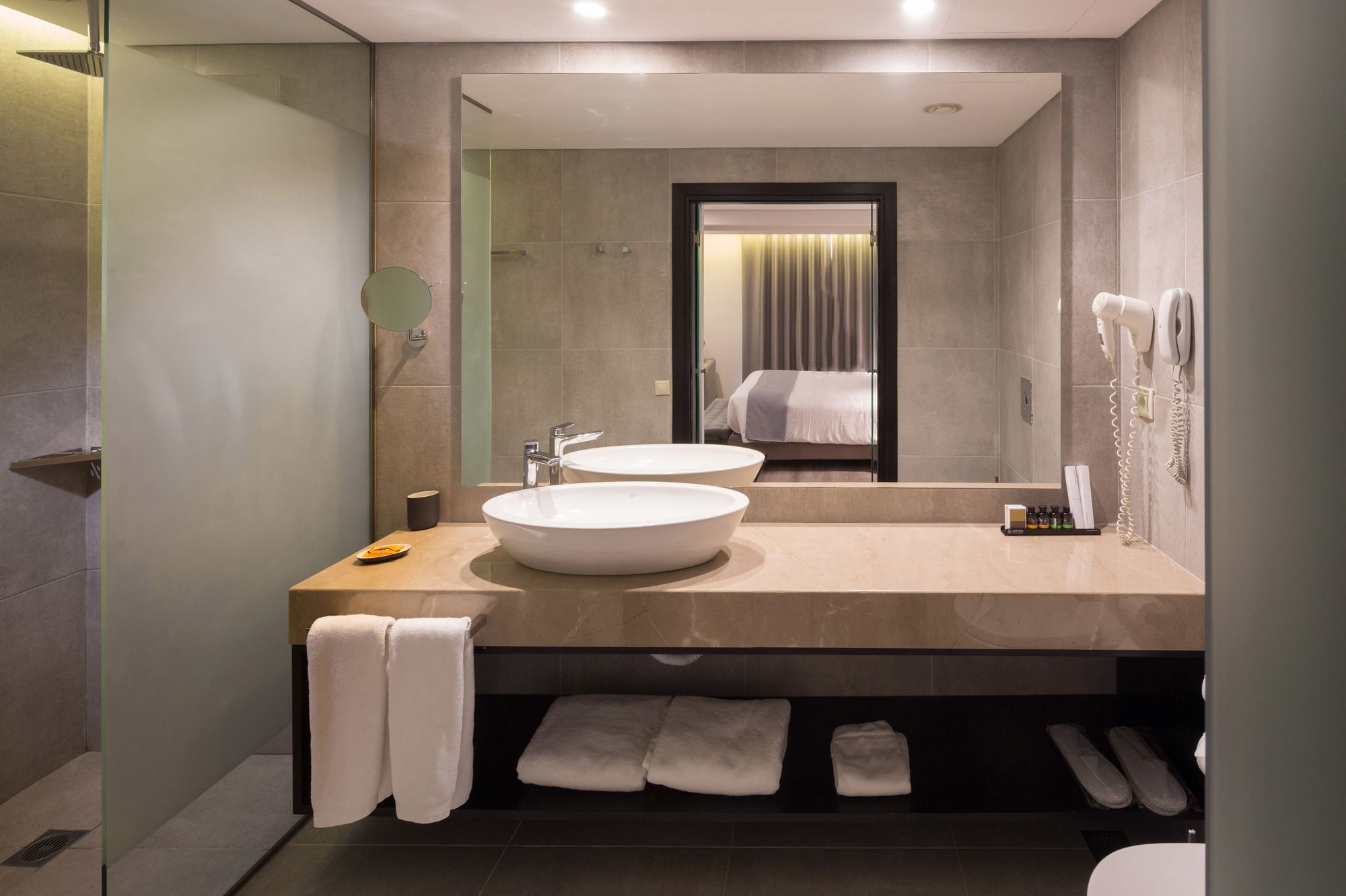 Фото Lozenge Hotel