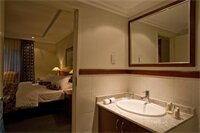 Фото Courtyard Hotel Sandton