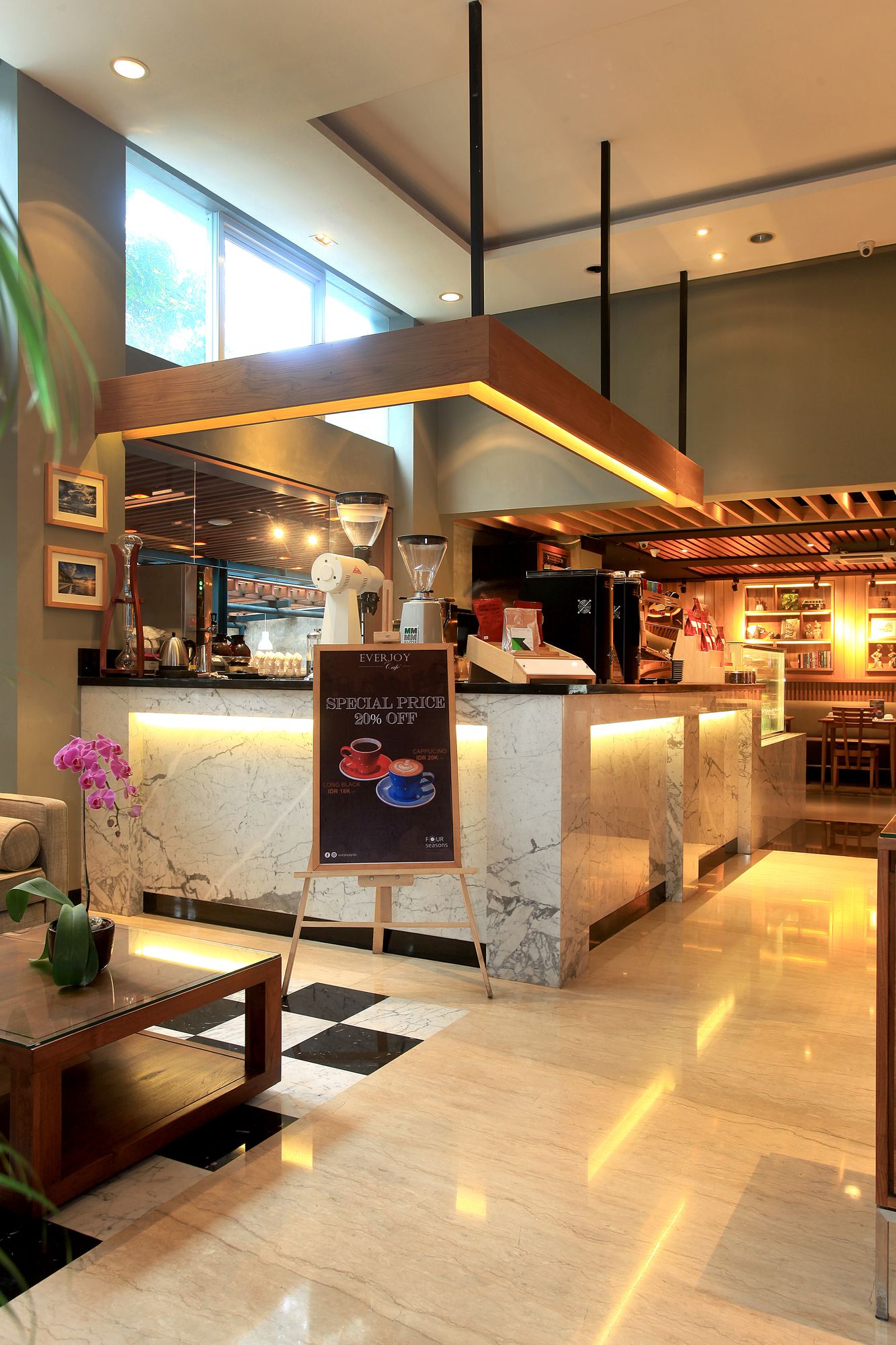 Фото Ivory Hotel Bandung