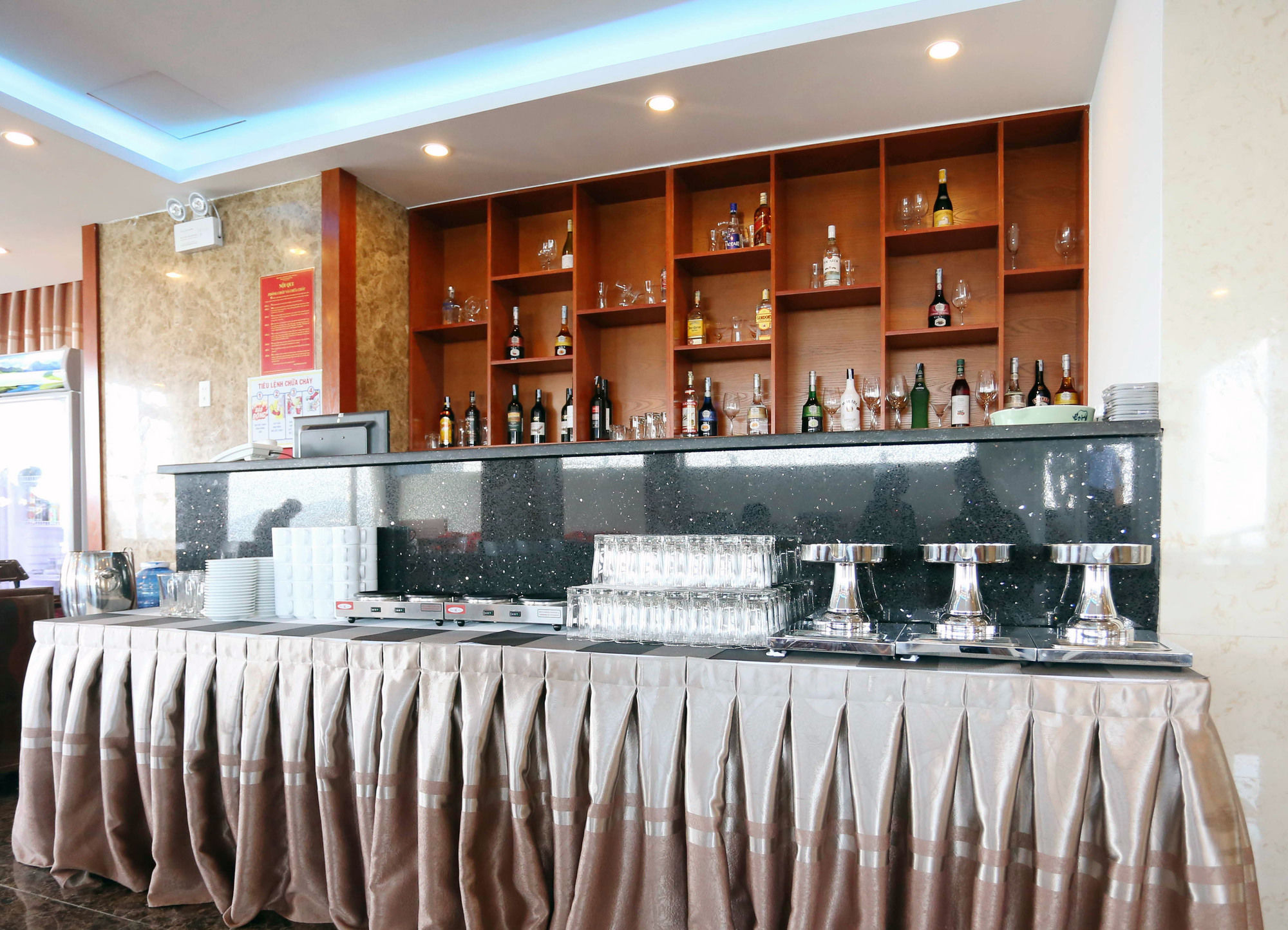 Фото Majestic Star Hotel