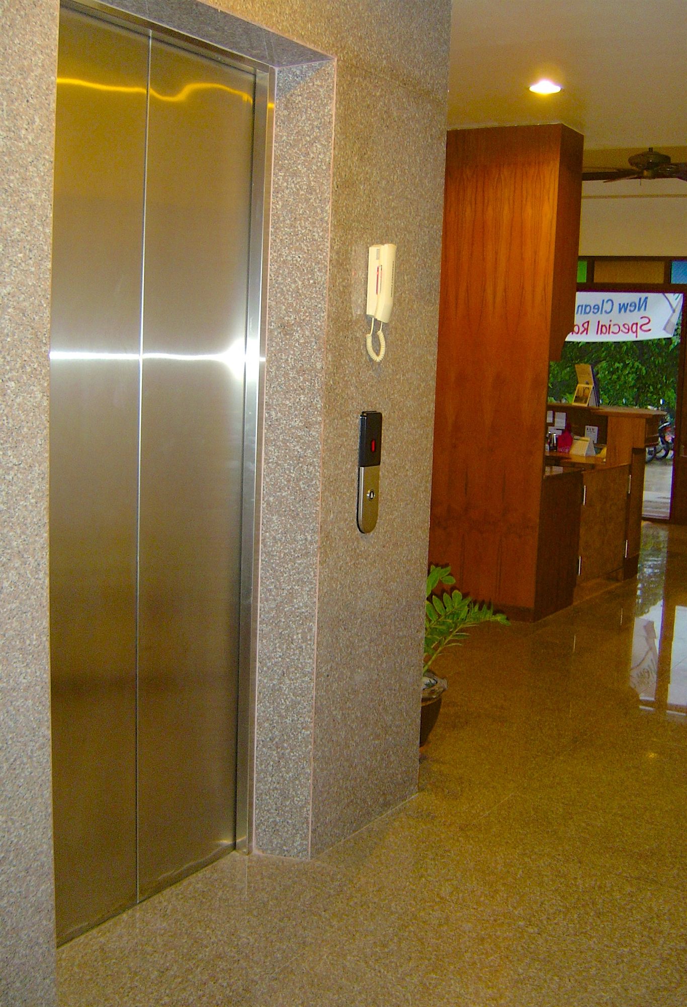 Фото Orchid Garden Hotel