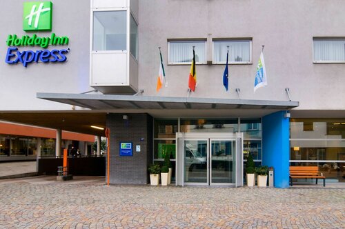 Внешний вид отеля Holiday Inn Express Mechelen City Centre an Ihg Hotel в Мехелене, фото 4