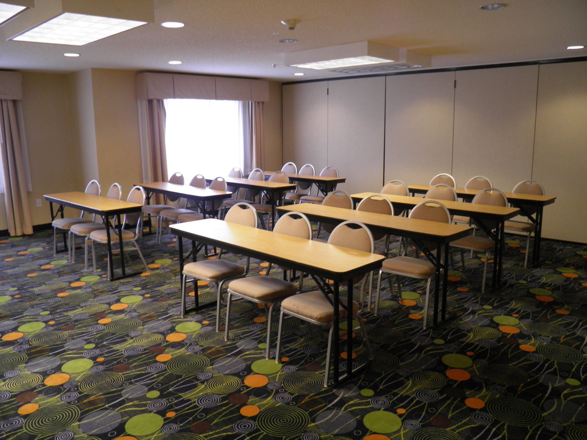 Фото Holiday Inn Express & Suites Raleigh North - Wake Forest, an Ihg Hotel