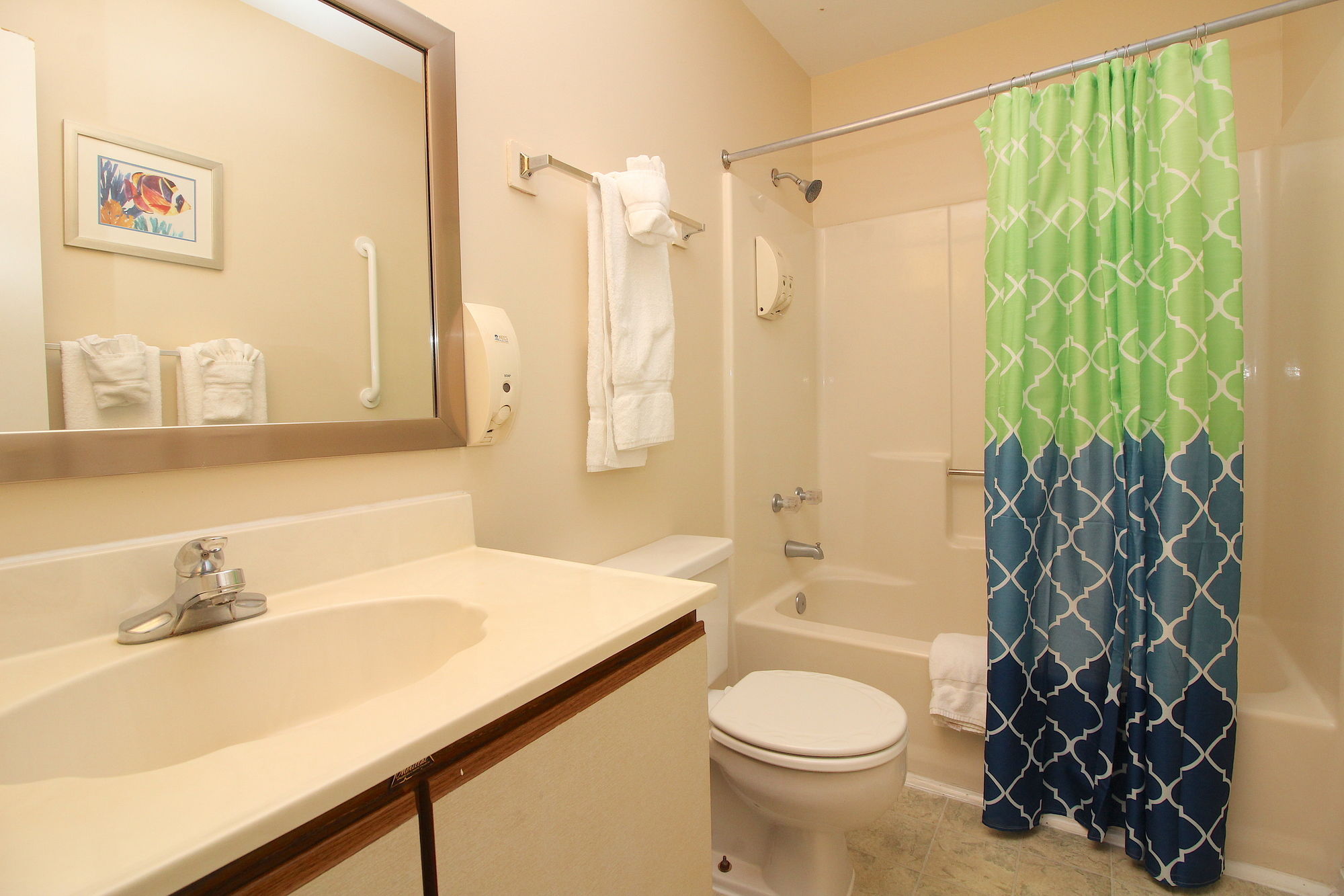 Фото Lucayan Resort by Kees Vacations