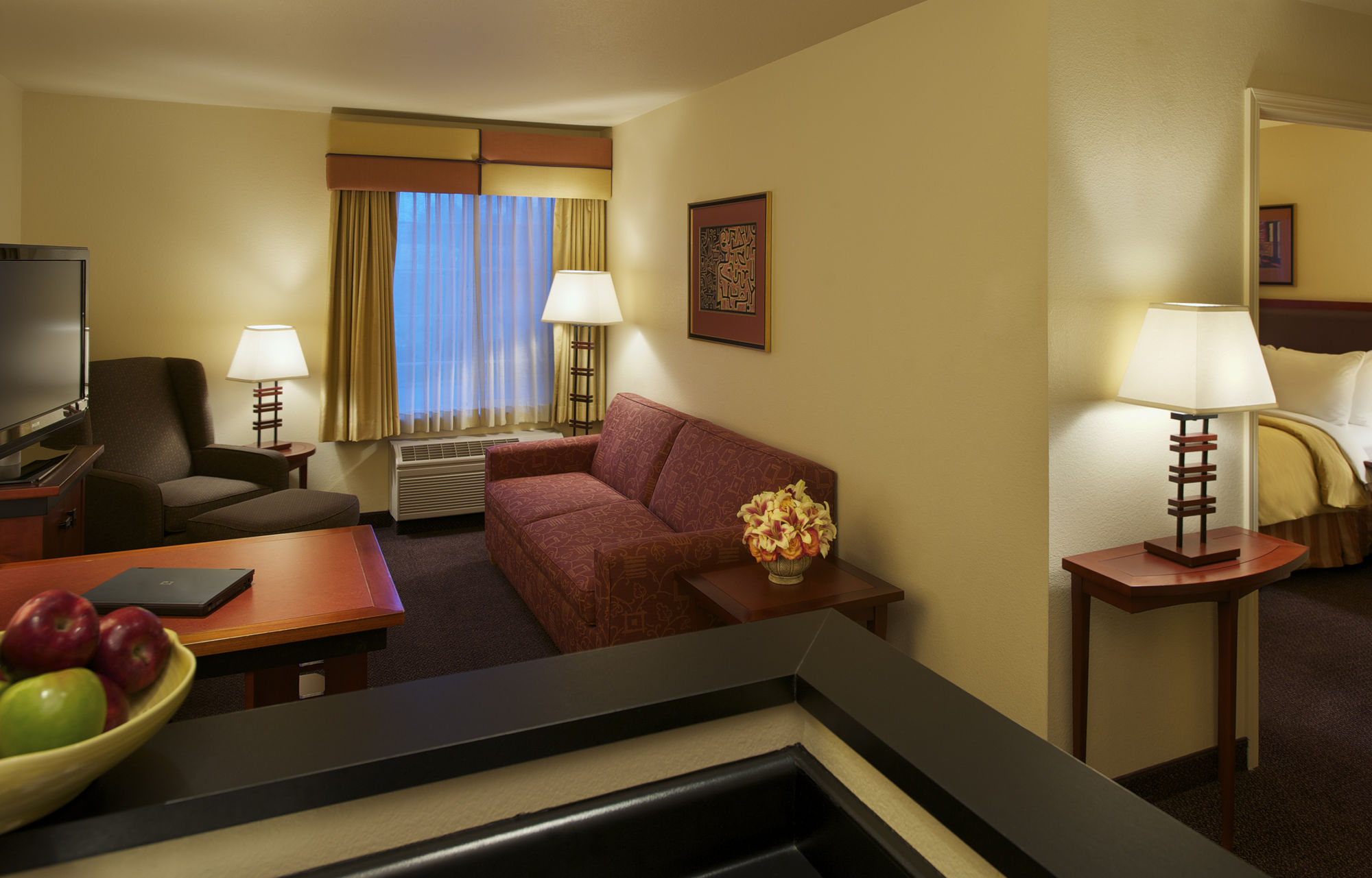 Фото Larkspur Landing South San Francisco - An All-Suite Hotel