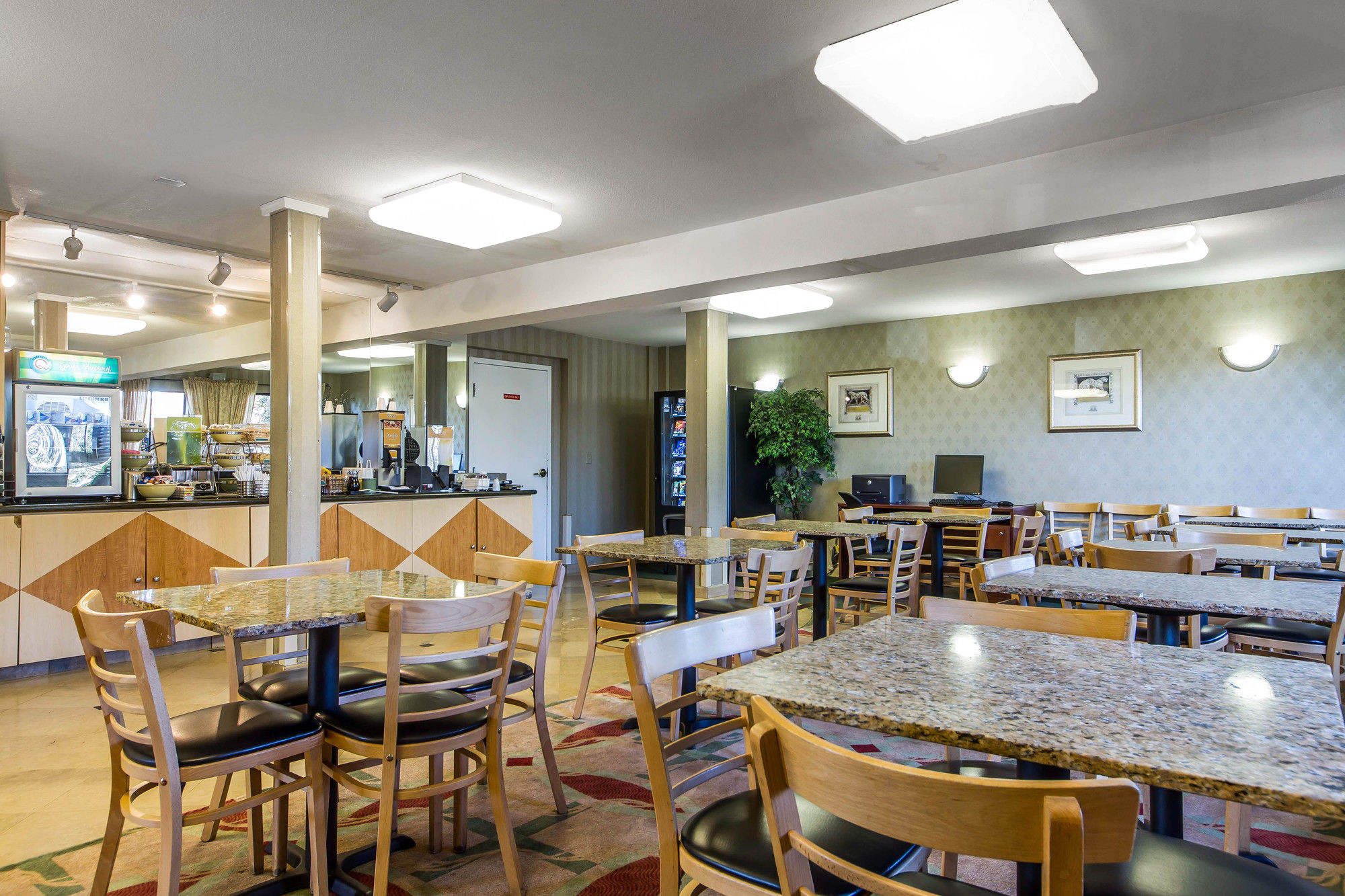 Фото Quality Inn Oakland Airport