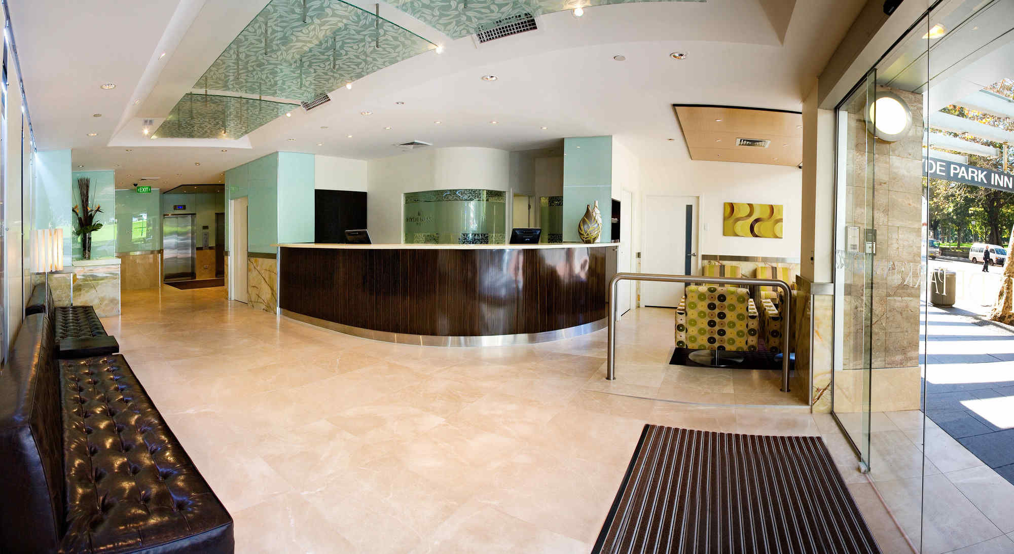 Фото Hyde Park Inn