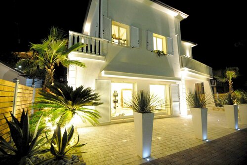 Внешний вид отеля Rouge Hotel International в Червии, фото 4