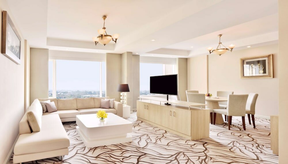 Фото Radisson Blu Bengaluru Outer Ring Road