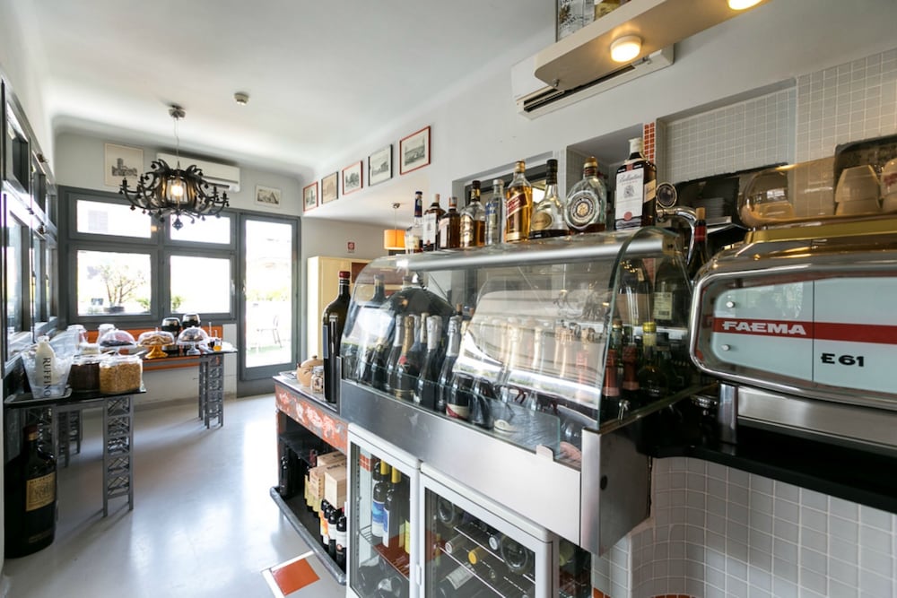 Фото Orange Hotel